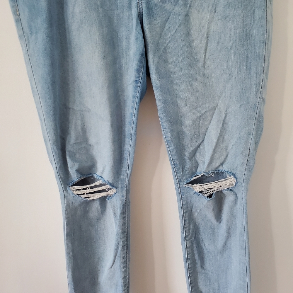 Denim - Picture 2 of 3